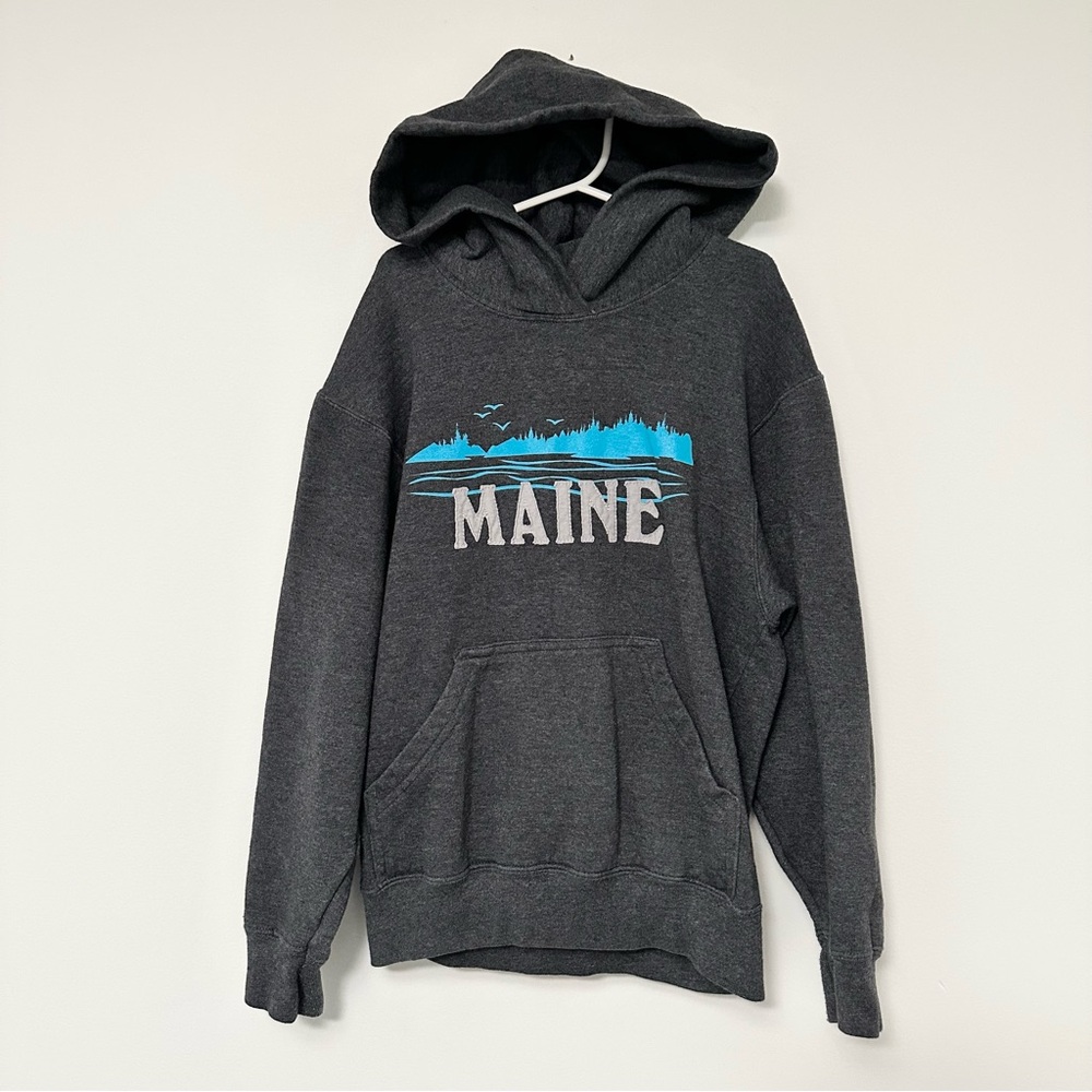 Charcoal Maine Trailblazer Vacation Hoodie with Blue Grey Graphic Youth Medium